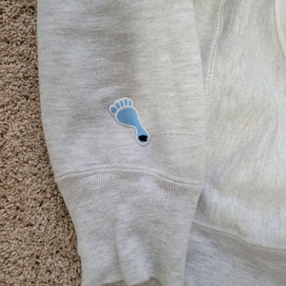 Vintage CN Sweatshirt - Picture 8 of 11